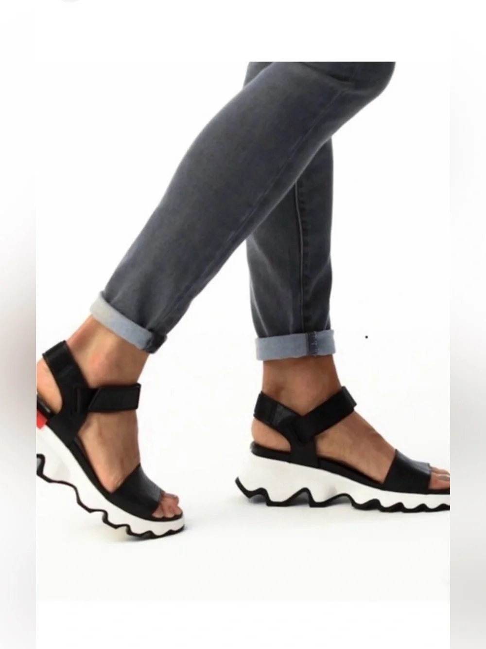 Sorel Kinetic Sandal Women’s 9 Black Leather Platform Sport Chunky Wedge Travel